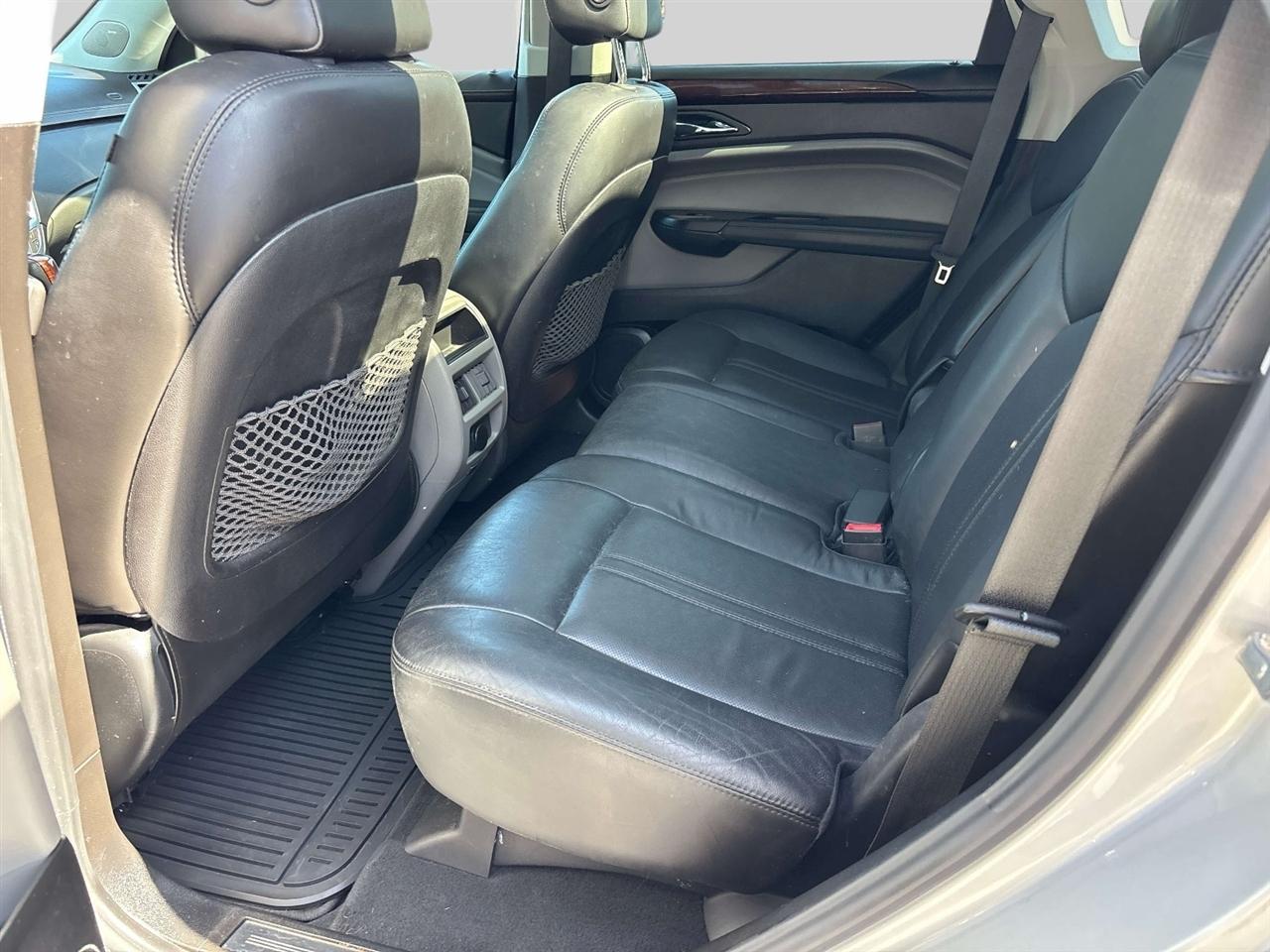 Cadillac SRX FWD 4dr Luxury Collection 2011