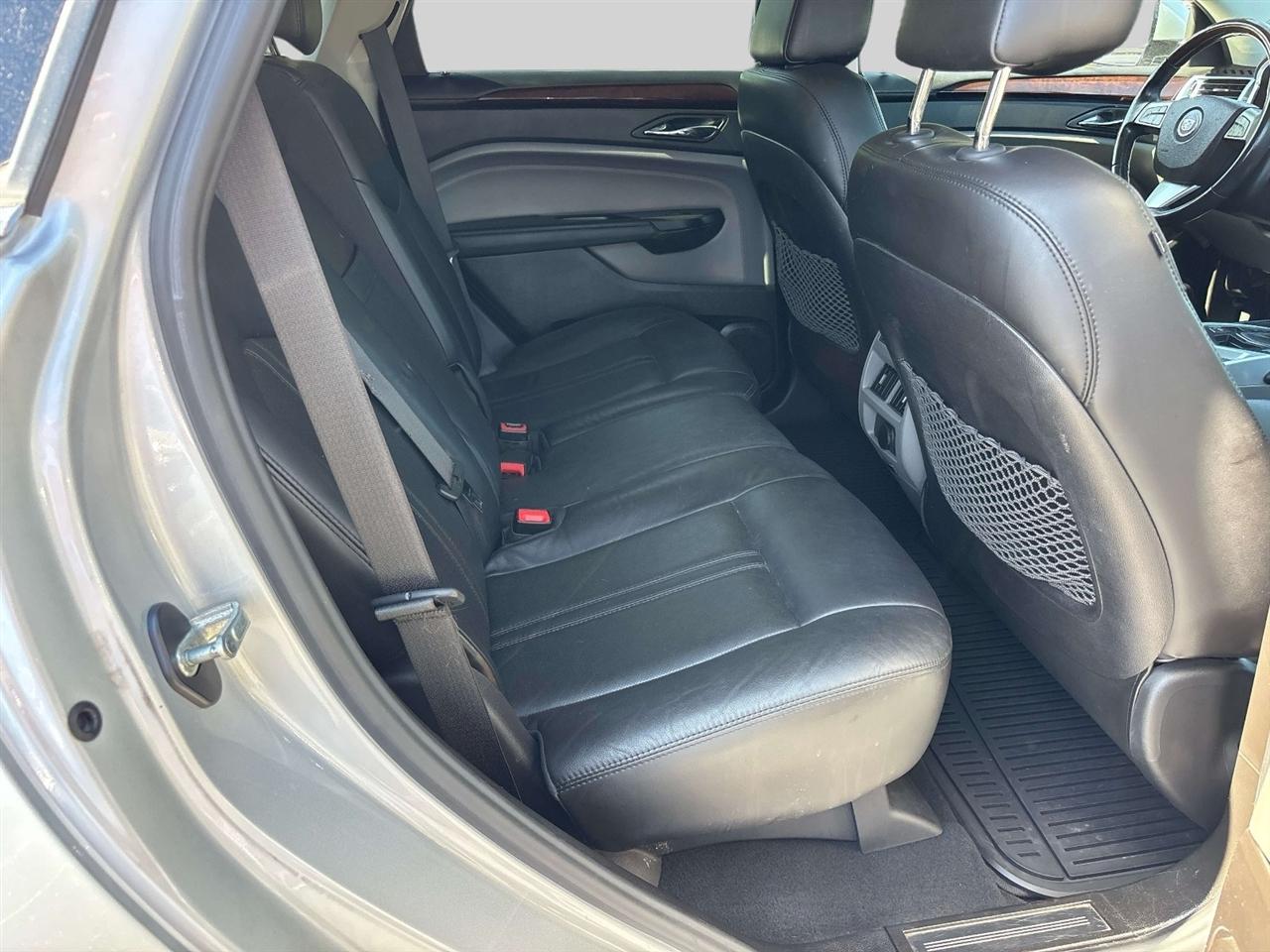 Cadillac SRX FWD 4dr Luxury Collection 2011