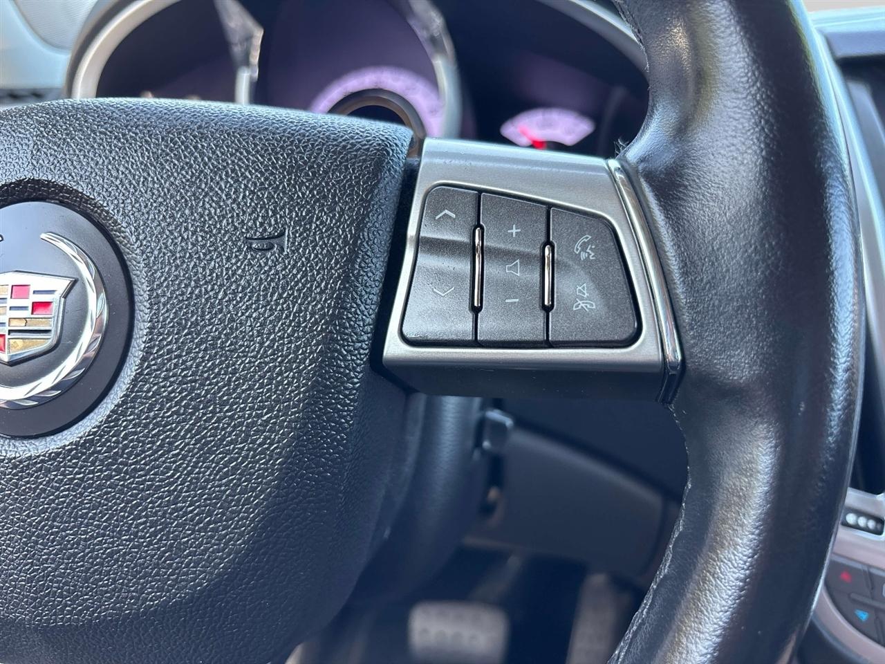 Cadillac SRX FWD 4dr Luxury Collection 2011
