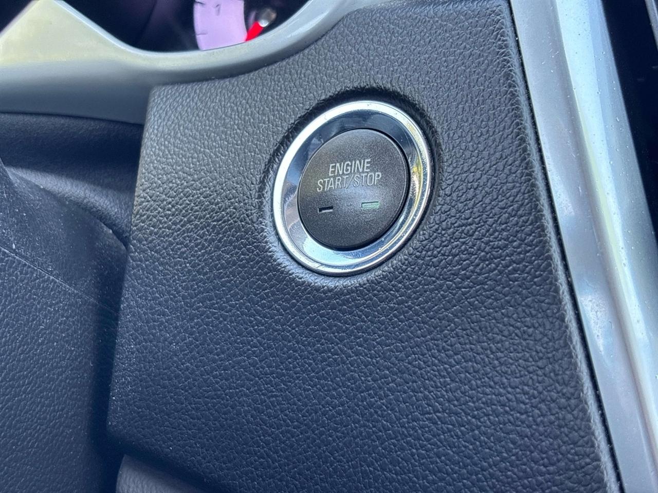 Cadillac SRX FWD 4dr Luxury Collection 2011