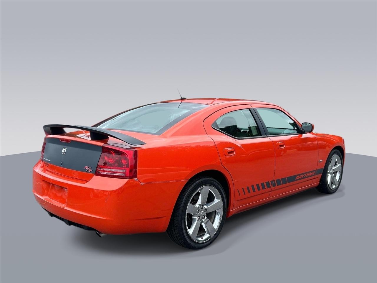 Dodge Charger 4dr Sdn R/T RWD 2008