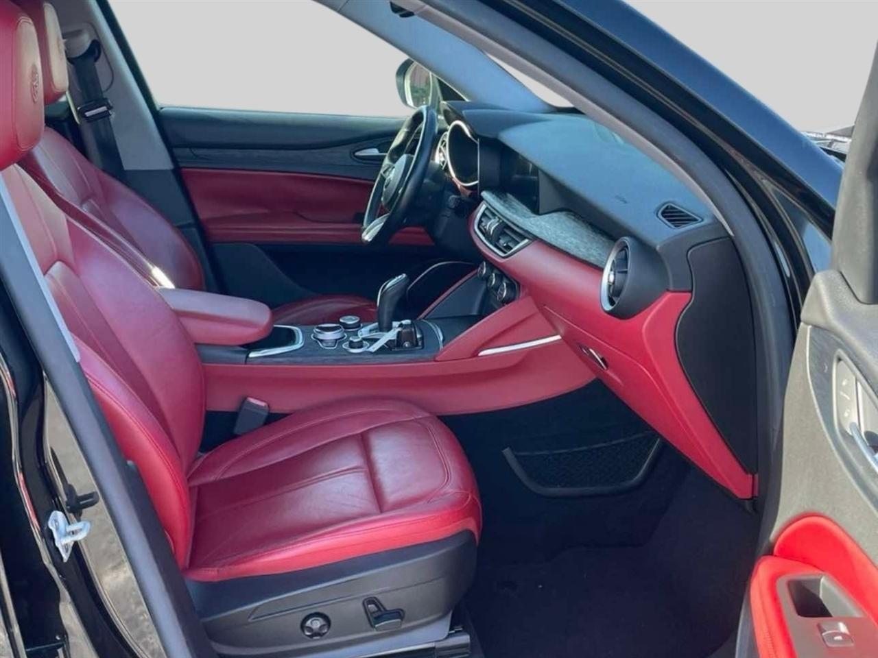 Alfa Romeo Stelvio RWD 2020