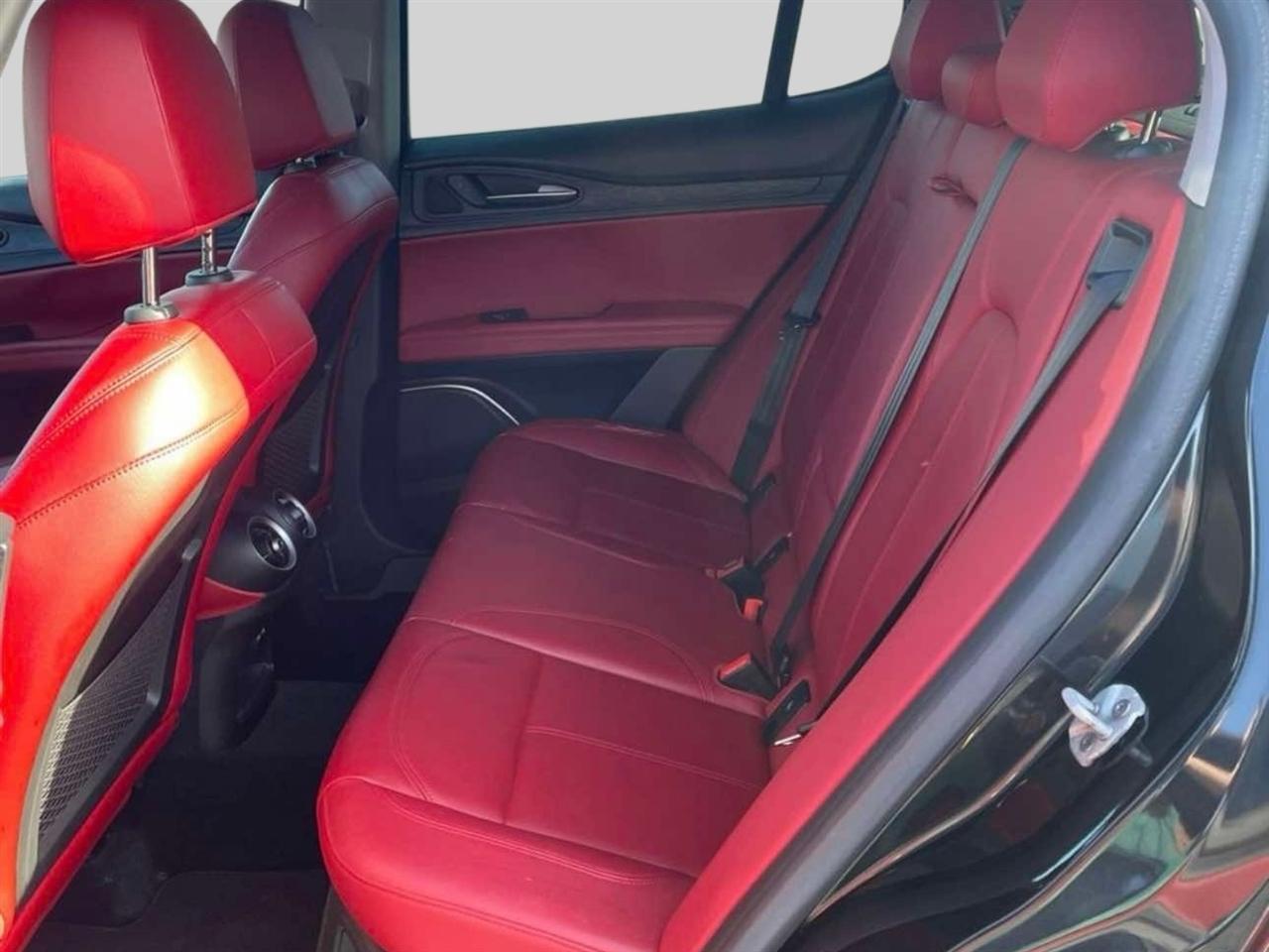 Alfa Romeo Stelvio RWD 2020