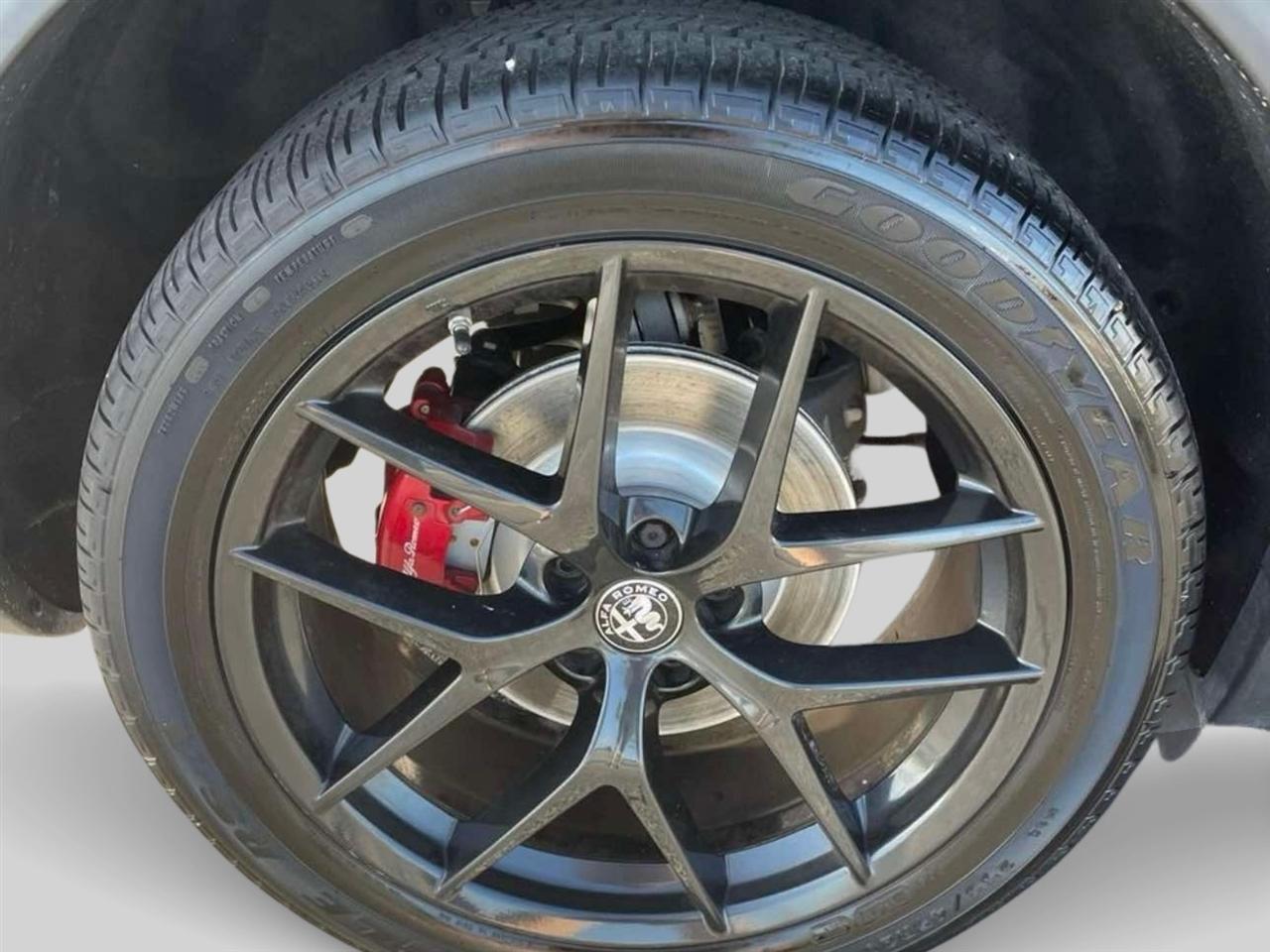 Alfa Romeo Stelvio RWD 2020