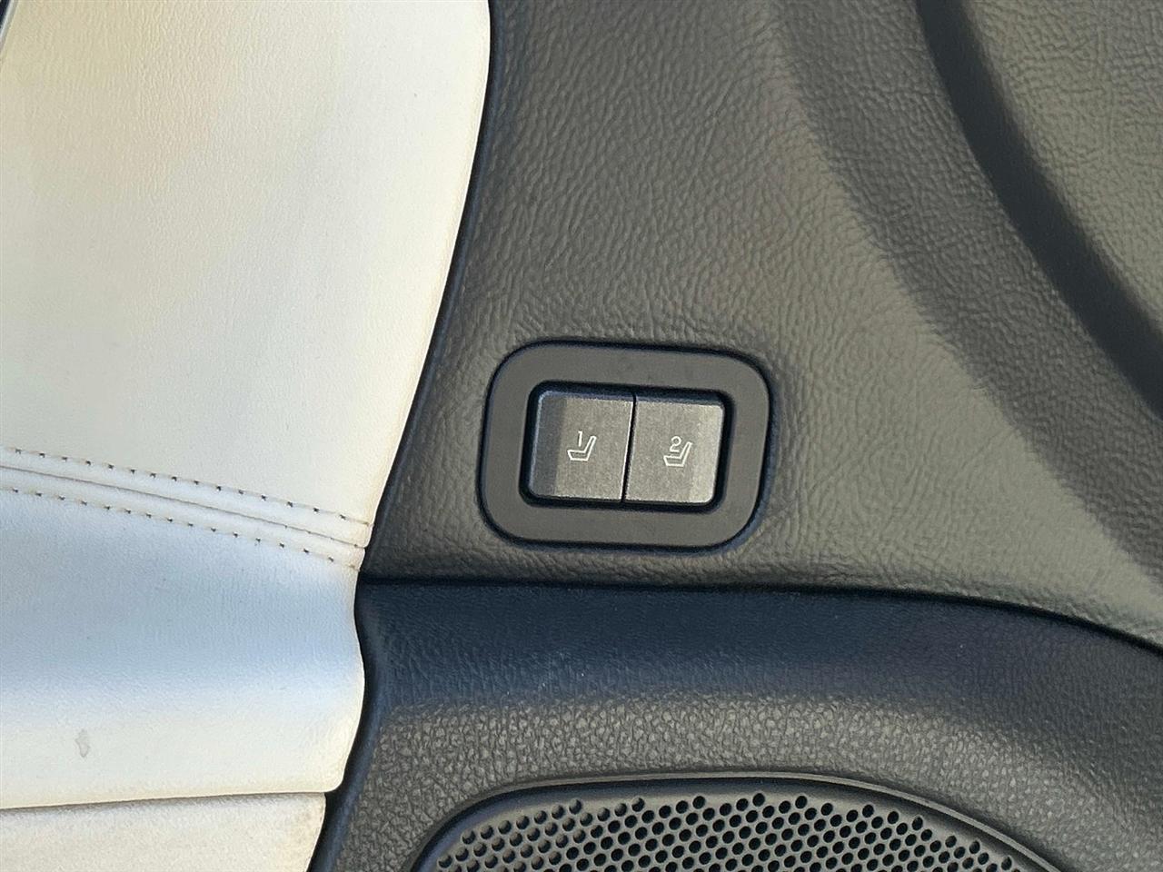 Lincoln MKZ 4dr Sdn Hybrid FWD 2011