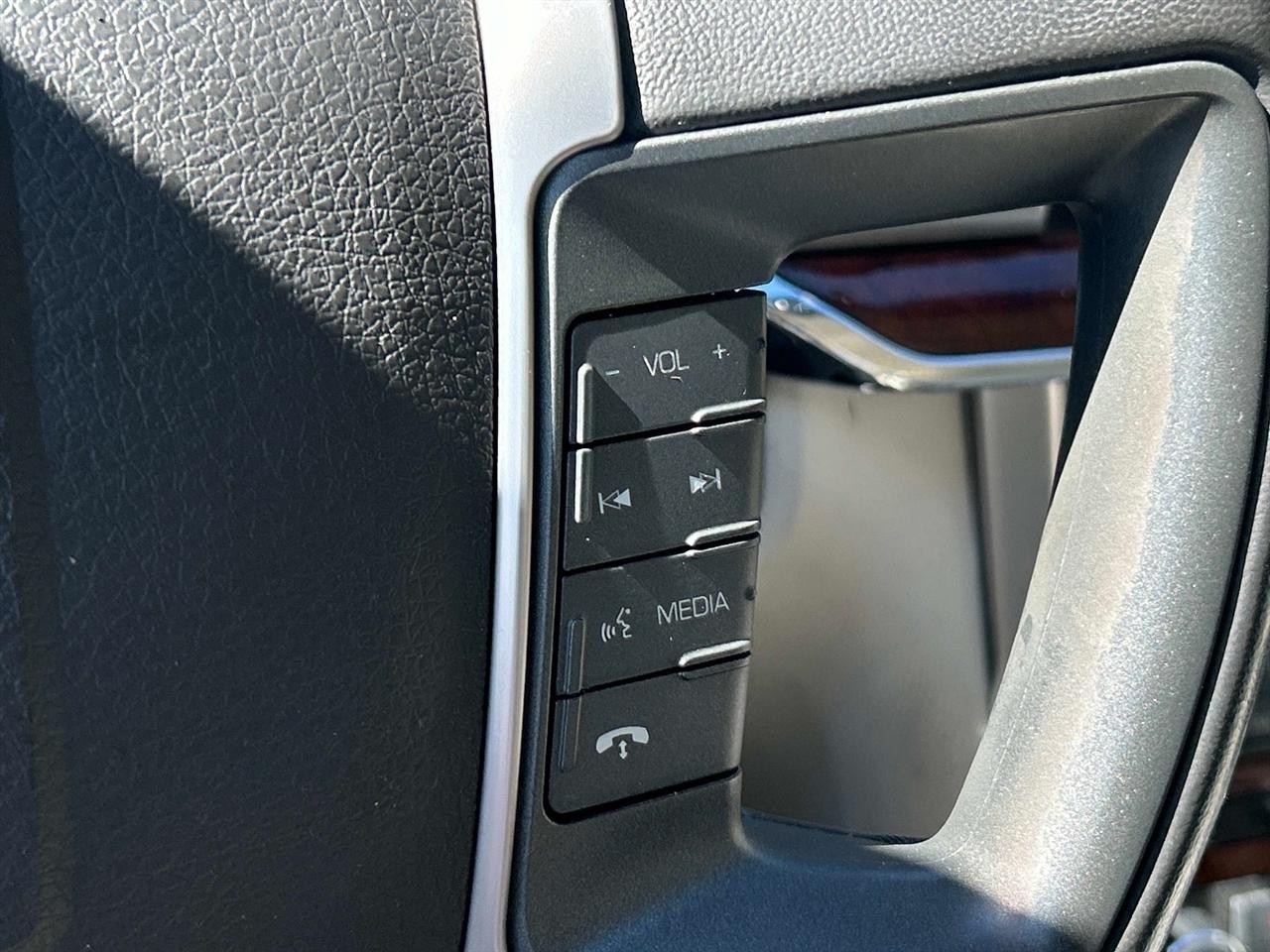 Lincoln MKZ 4dr Sdn Hybrid FWD 2011