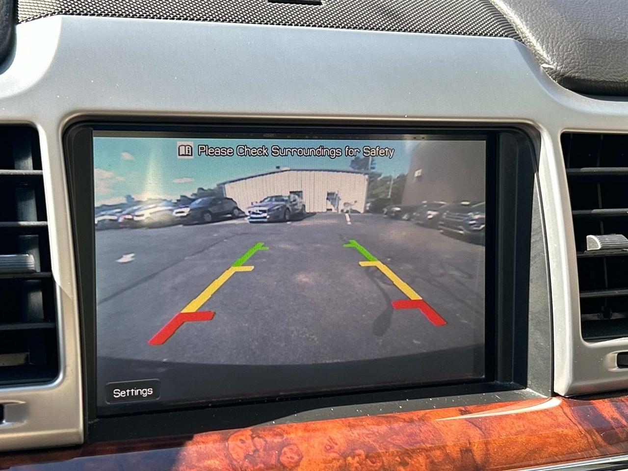 Lincoln MKZ 4dr Sdn Hybrid FWD 2011