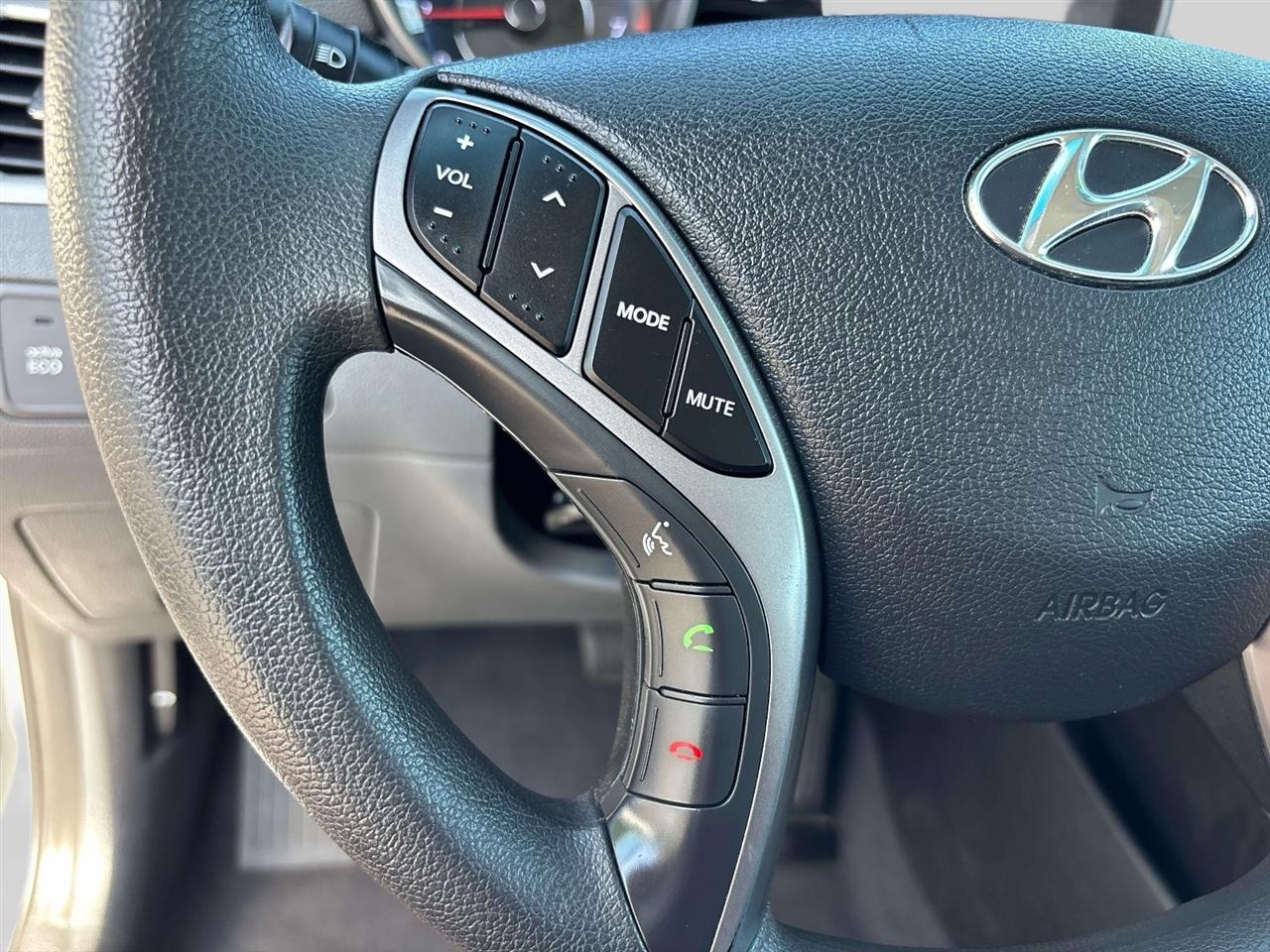 Hyundai Elantra 4dr Sdn Auto GLS PZEV (Alabama Plant) 2013