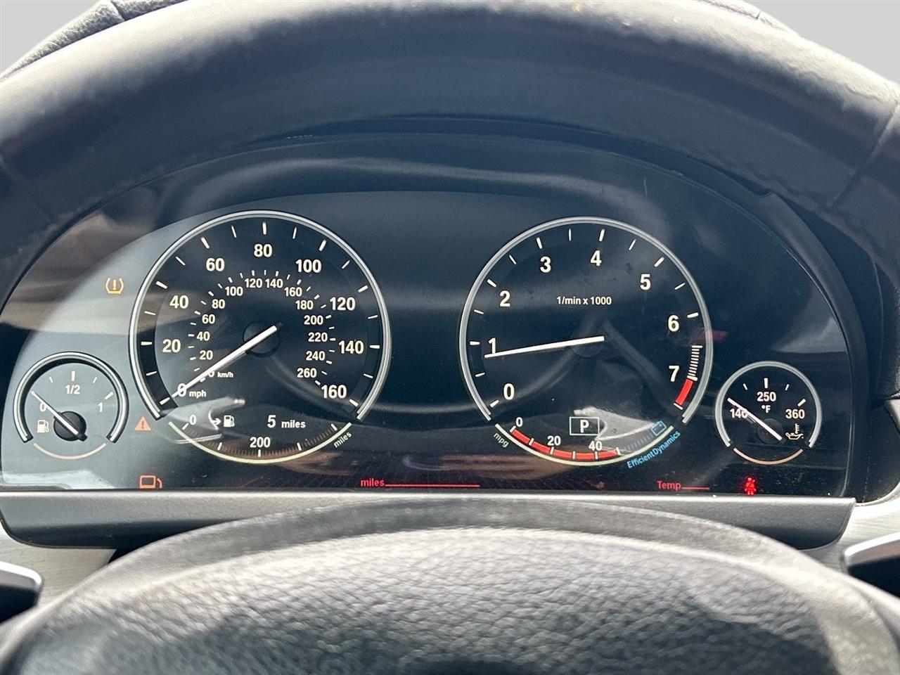 BMW 6 Series 2dr Cpe 650i xDrive 2012