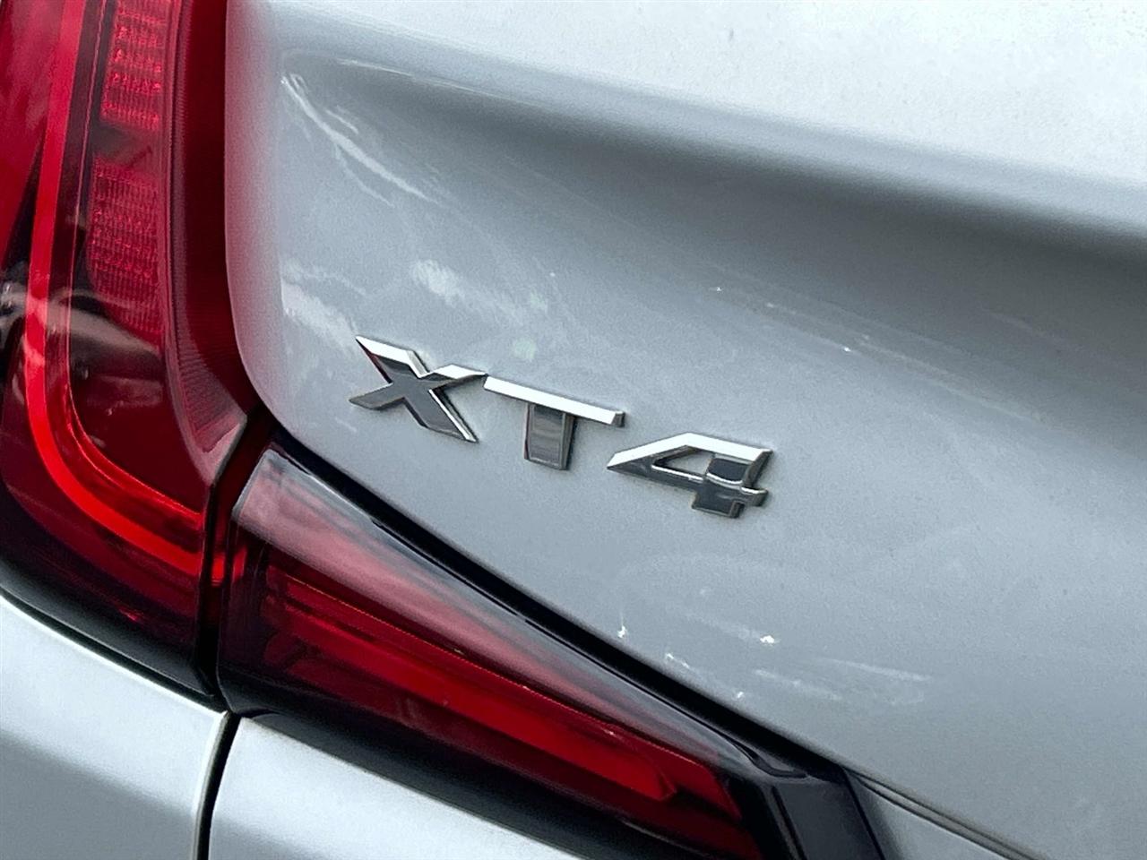 Cadillac XT4 FWD 4dr Premium Luxury 2020