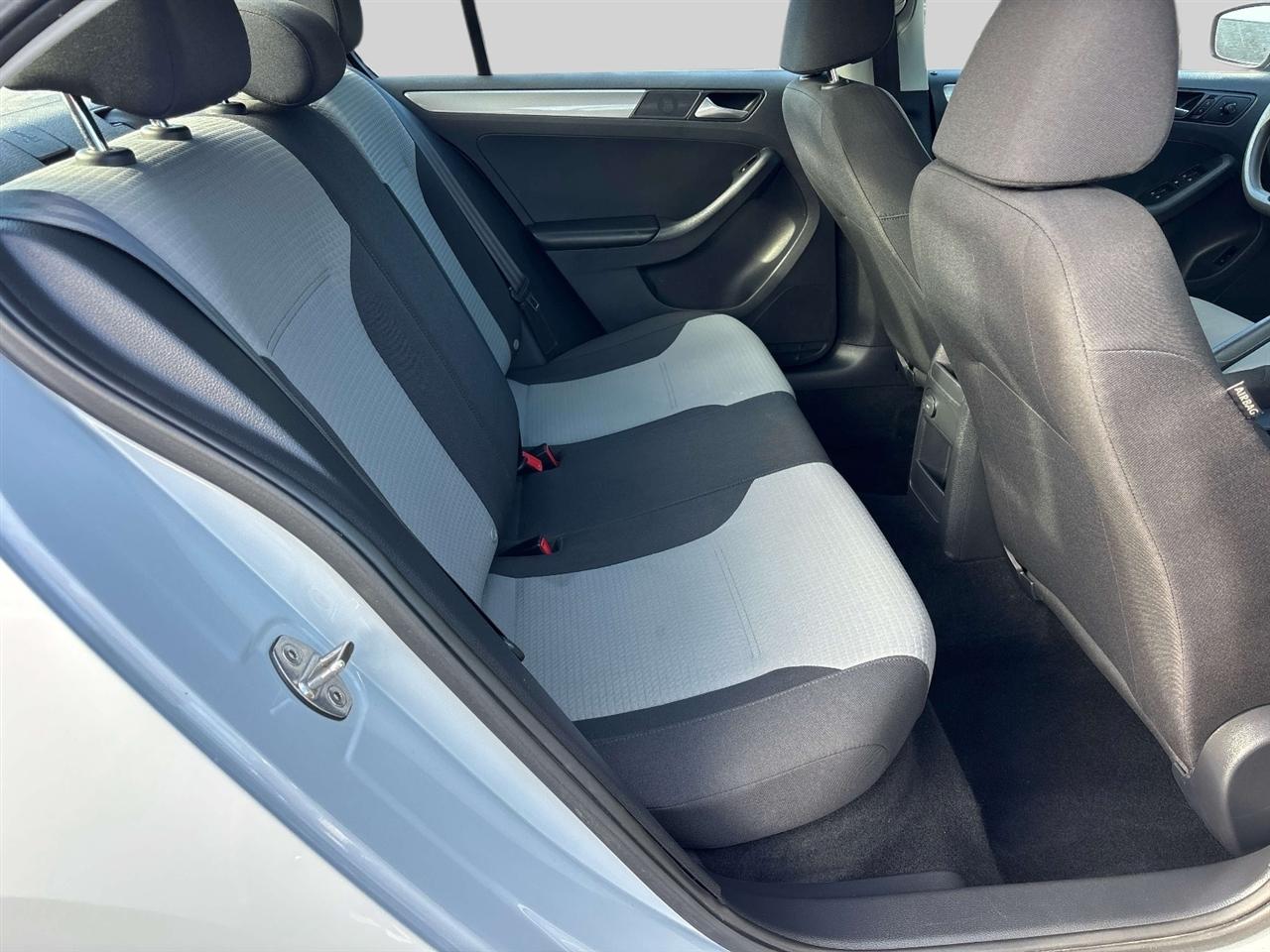 Volkswagen Jetta 1.4T S Manual 2017