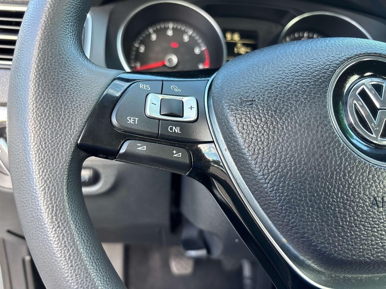 Volkswagen Jetta 1.4T S Manual 2017