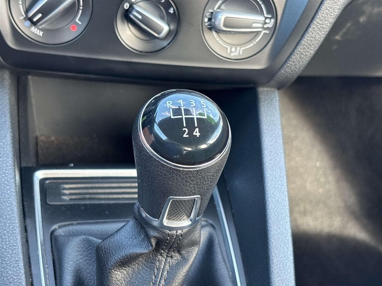 Volkswagen Jetta 1.4T S Manual 2017