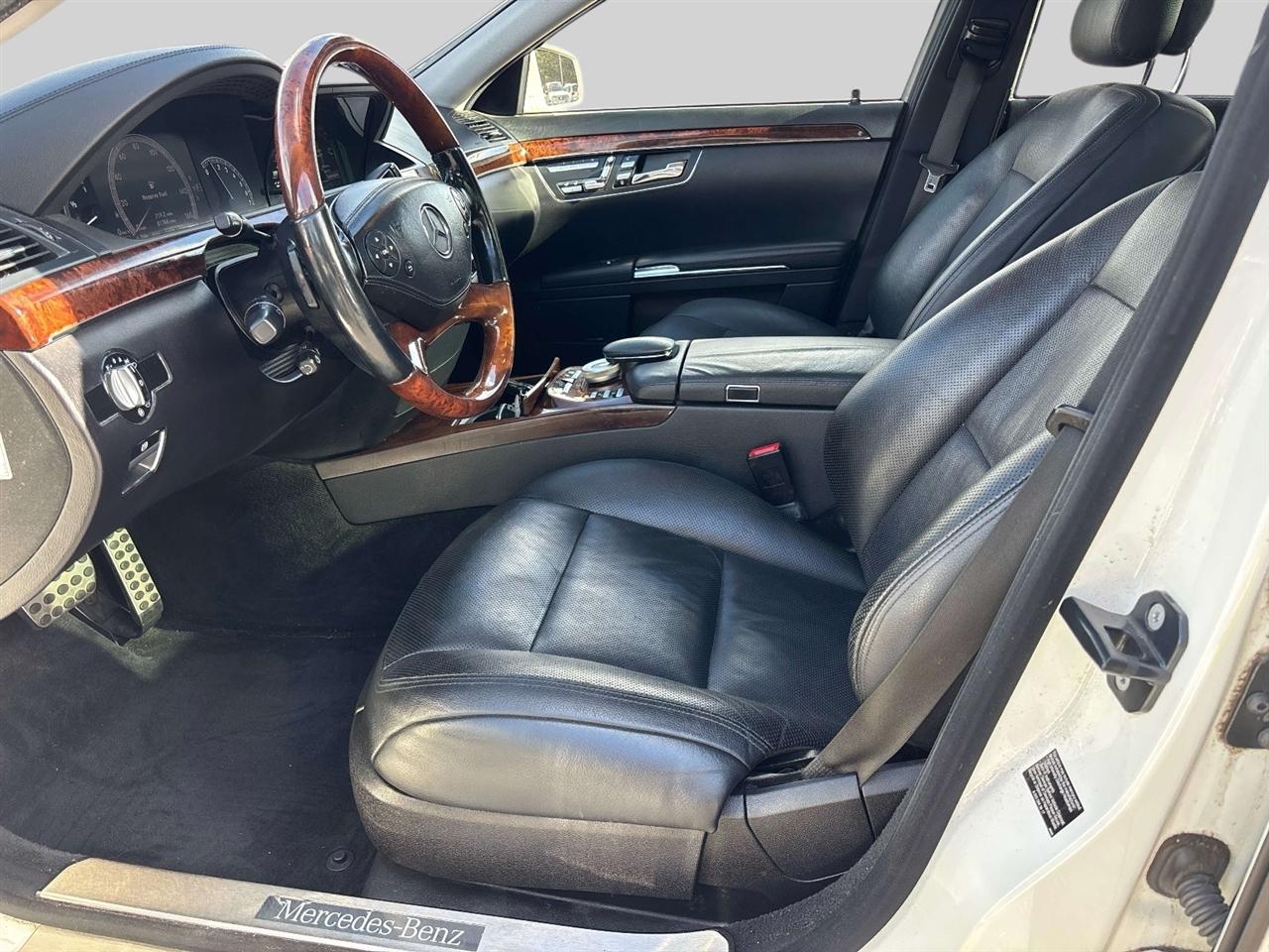 Mercedes-Benz S-Class 4dr Sdn S 550 4MATIC 2013
