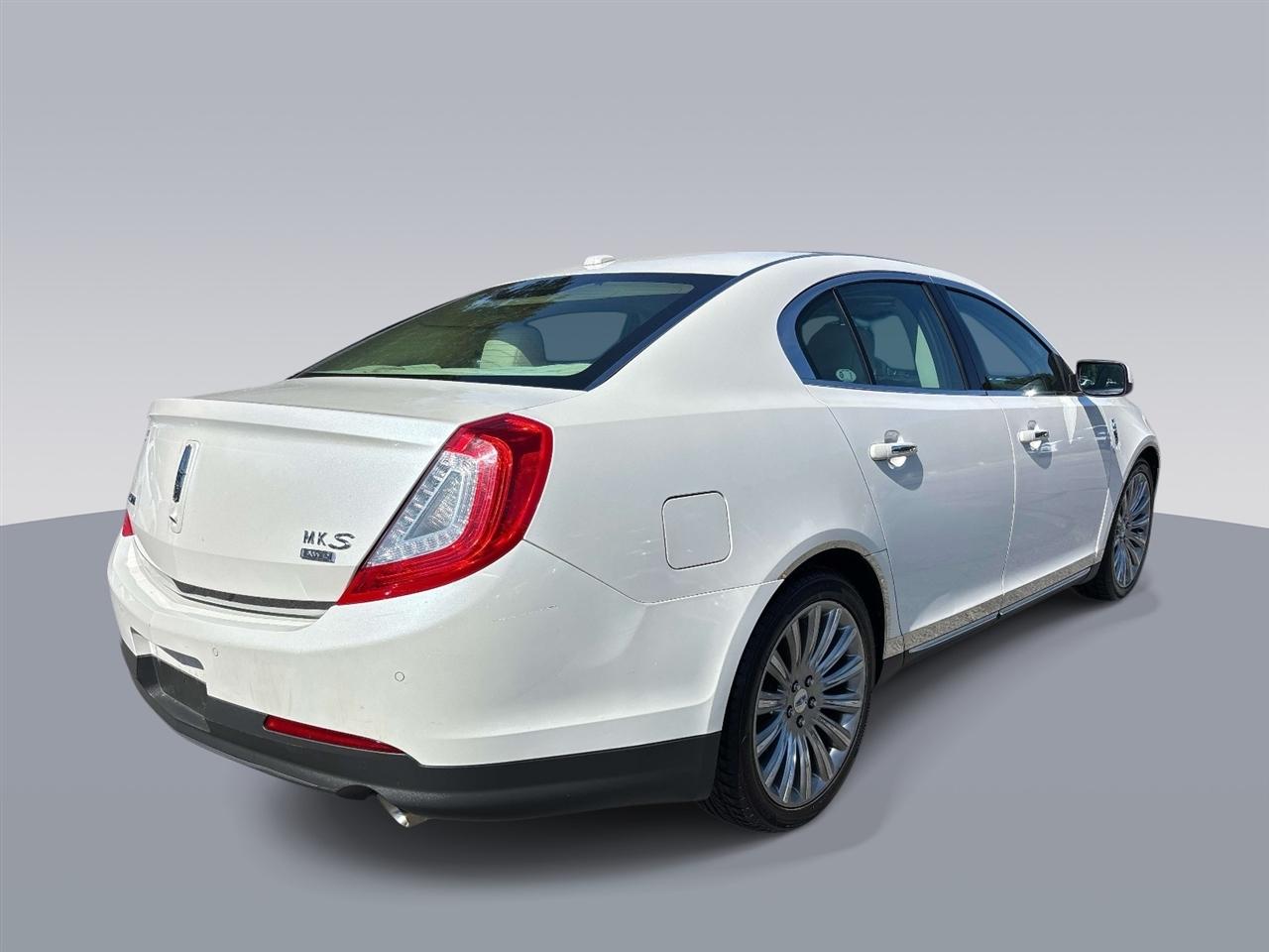 Lincoln MKS 4dr Sdn 3.7L AWD 2013