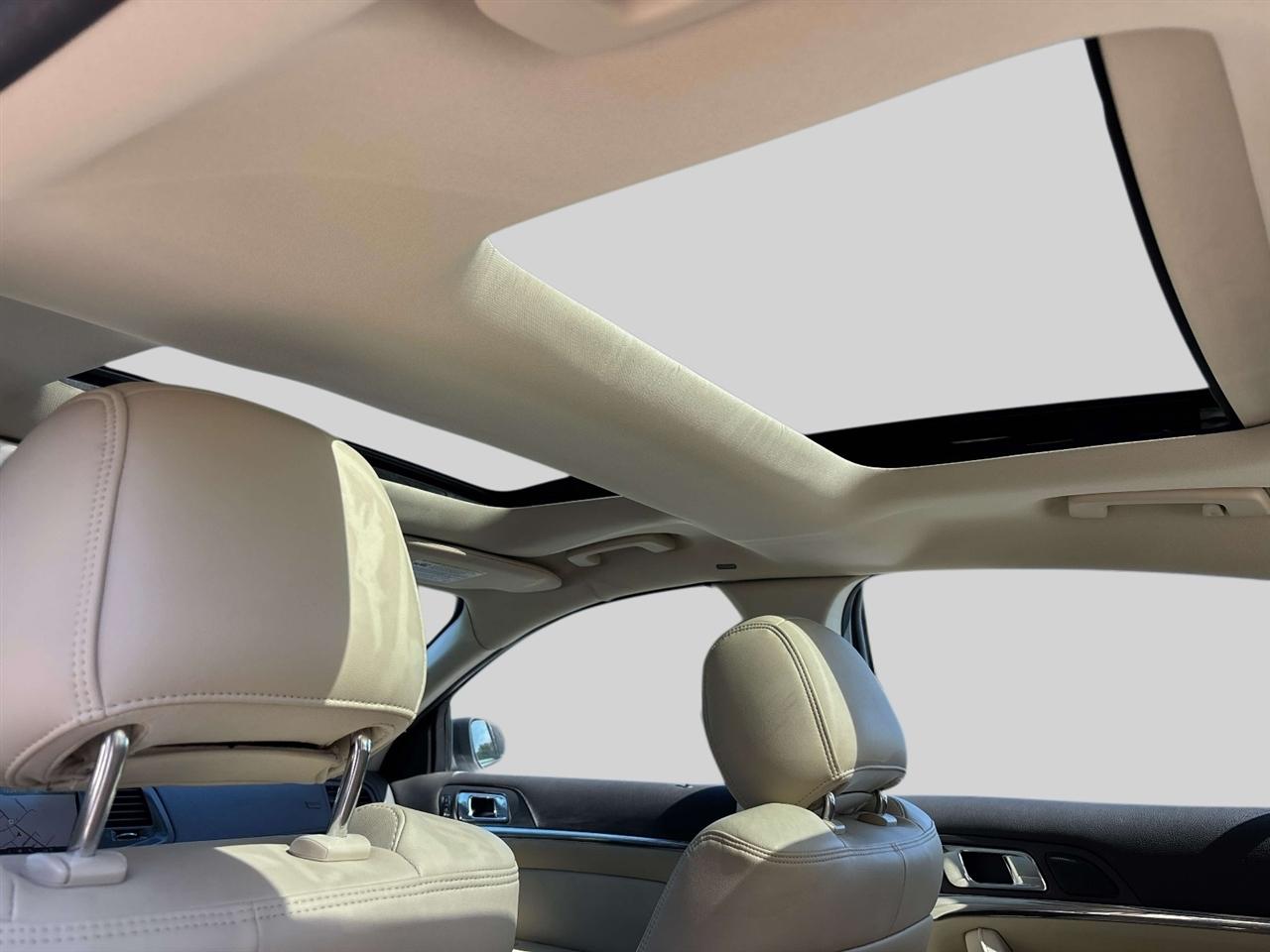 Lincoln MKS 4dr Sdn 3.7L AWD 2013