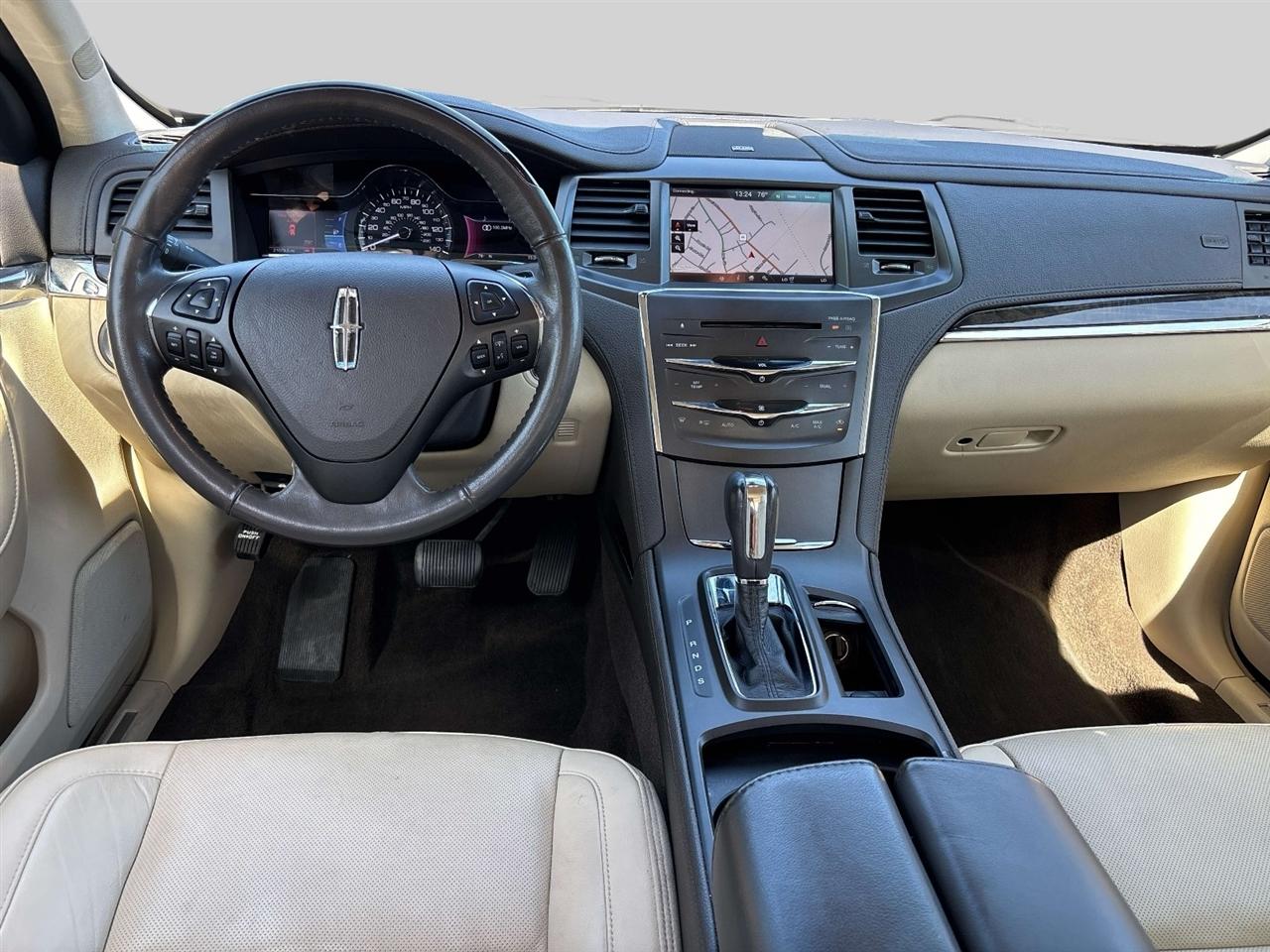 Lincoln MKS 4dr Sdn 3.7L AWD 2013