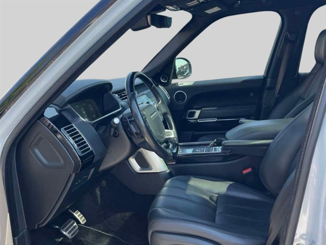 Land Rover Range Rover V8 Supercharged SWB 2017
