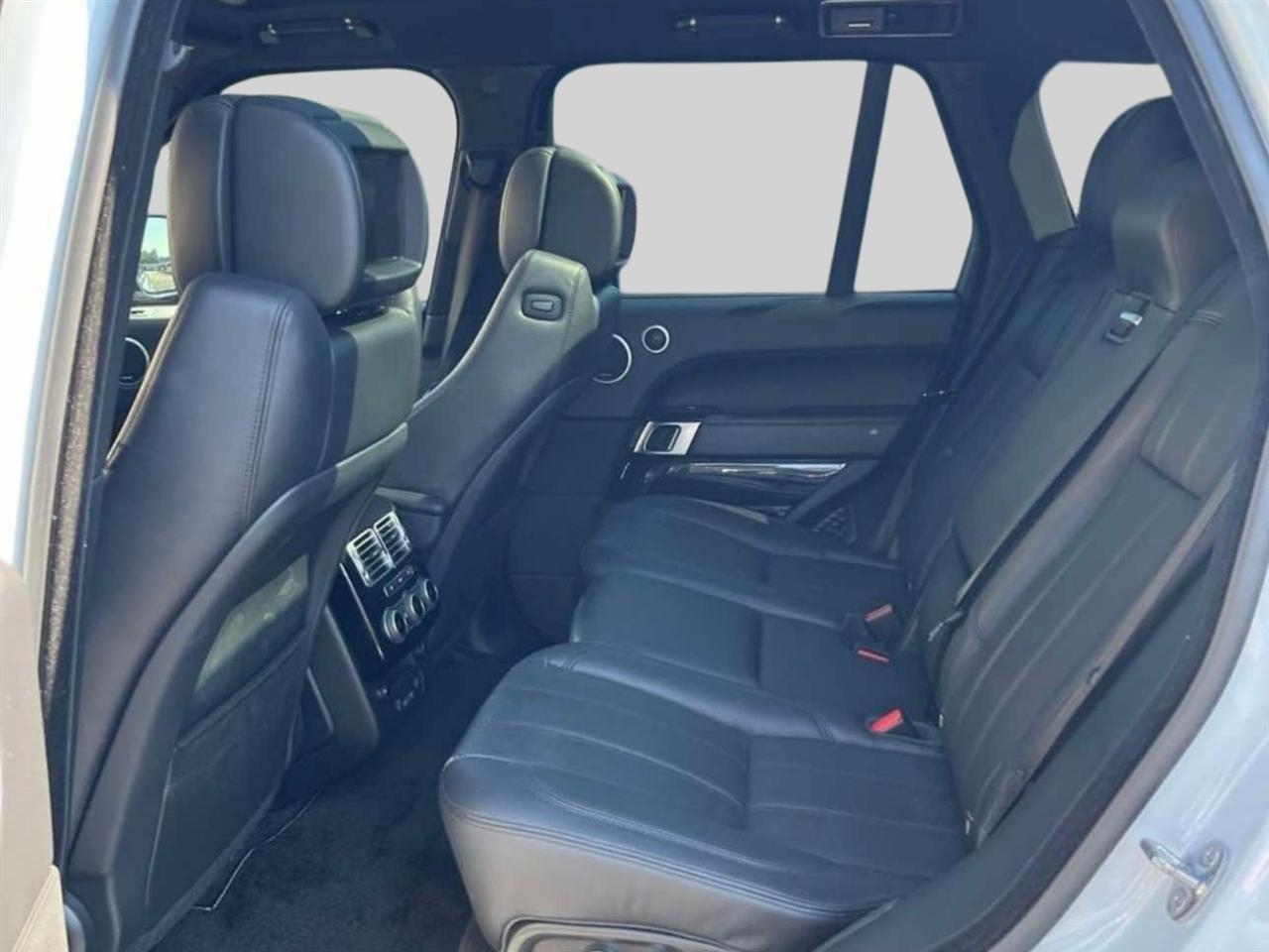 Land Rover Range Rover V8 Supercharged SWB 2017