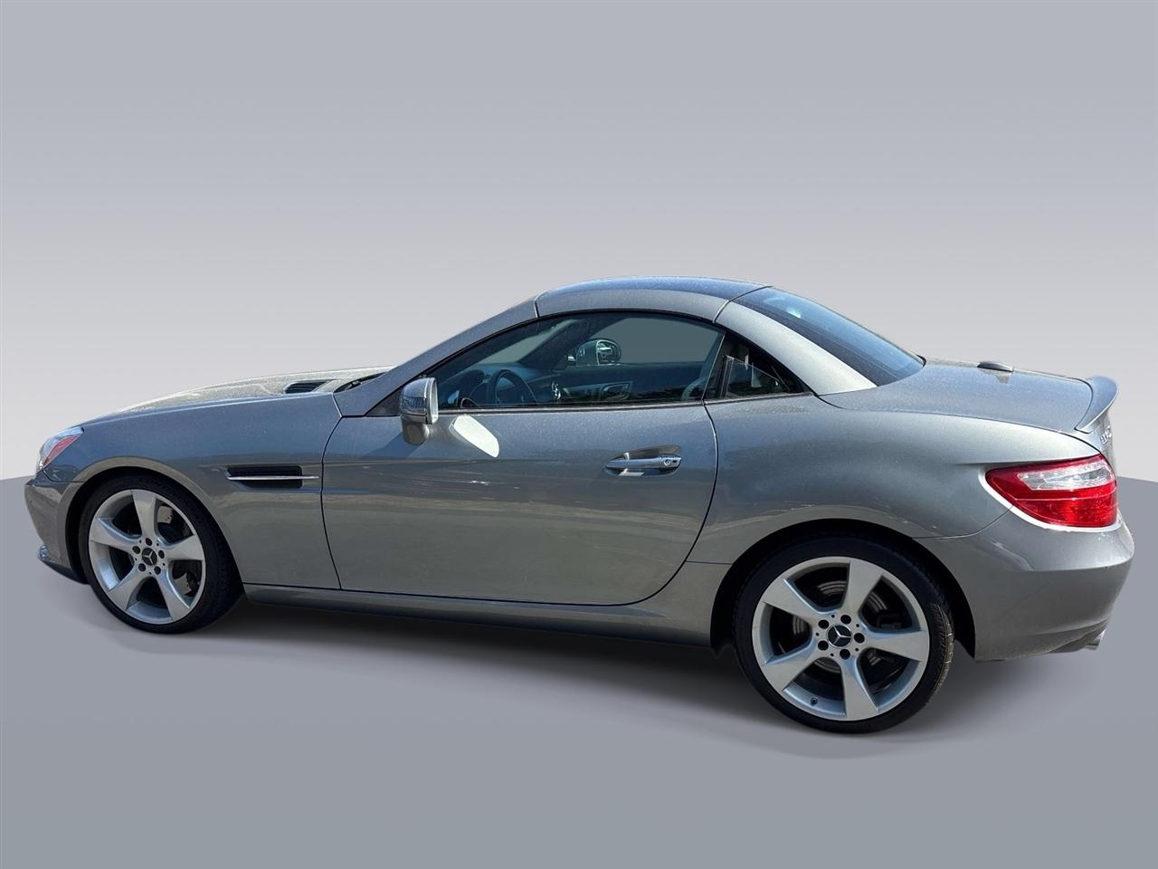 Mercedes-Benz SLK-Class 2dr Roadster SLK 350 2012