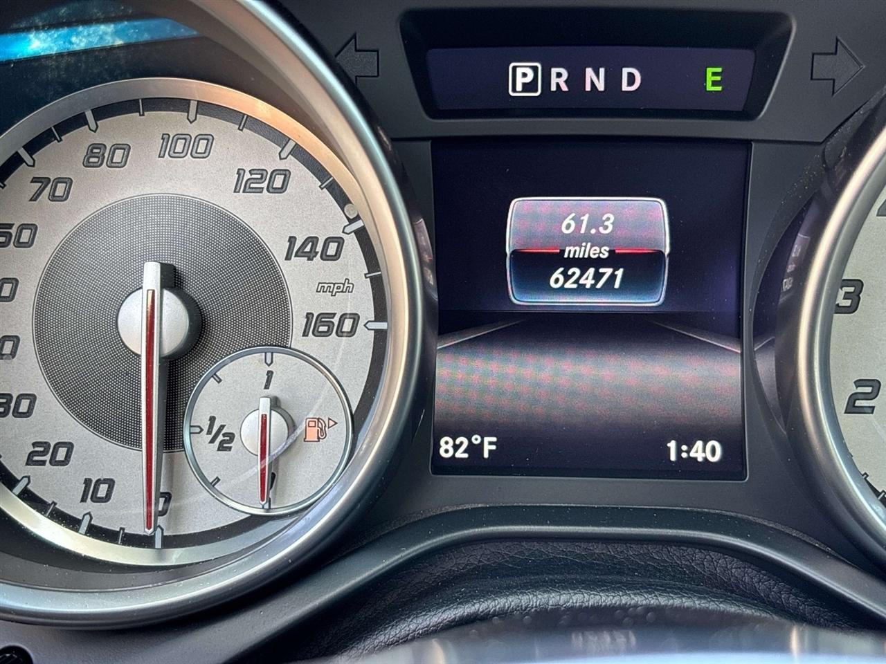 Mercedes-Benz SLK-Class 2dr Roadster SLK 350 2012