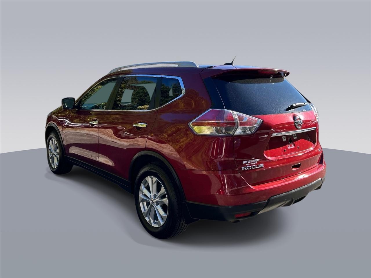 Nissan Rogue FWD 4dr SV 2015