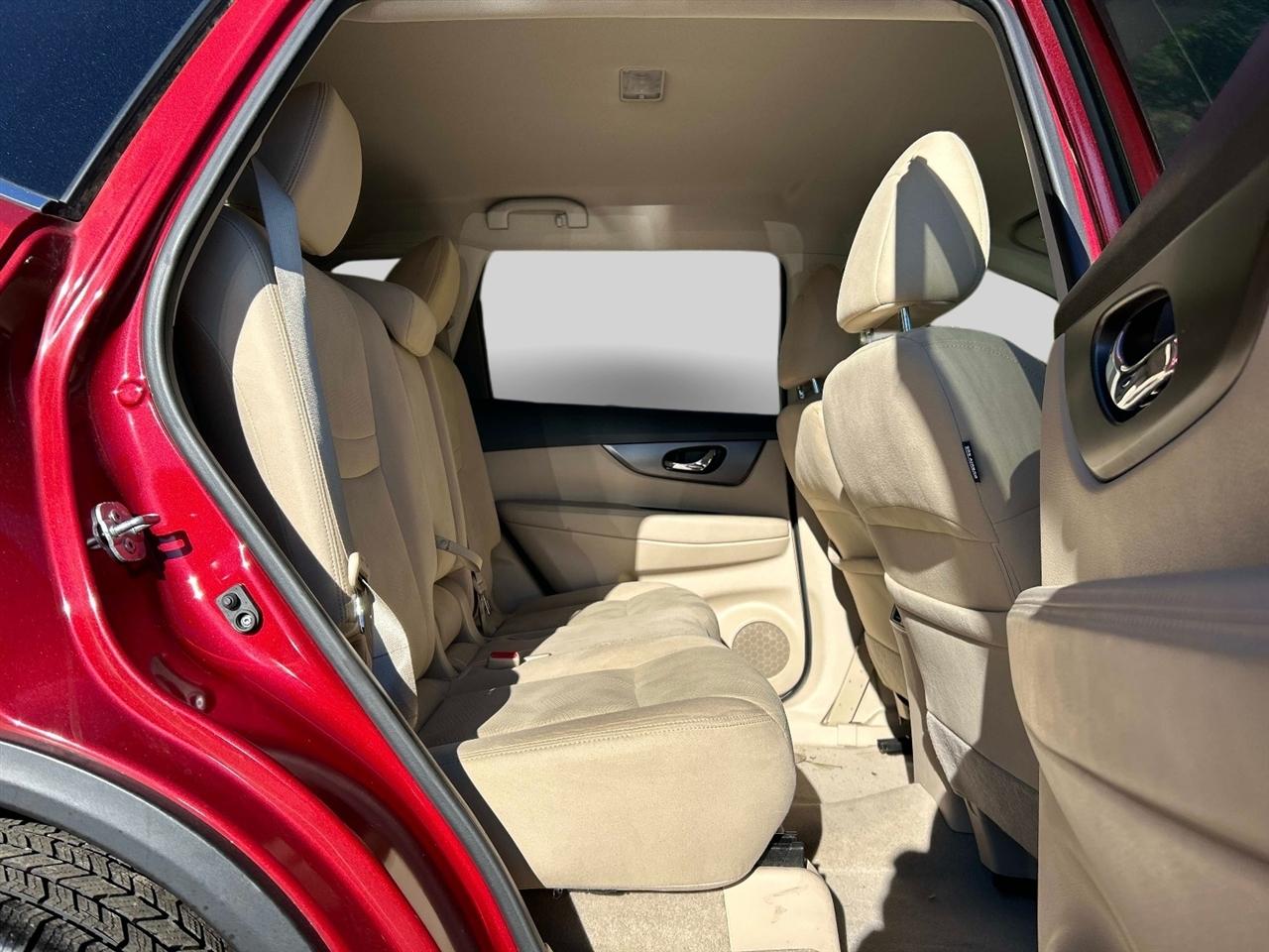 Nissan Rogue FWD 4dr SV 2015