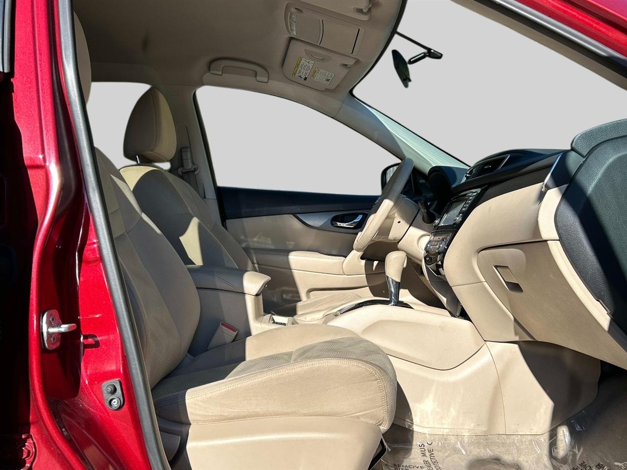 Nissan Rogue FWD 4dr SV 2015