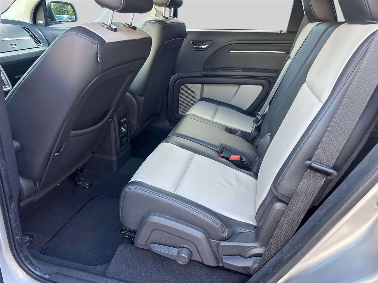Dodge Journey FWD 4dr R/T 2009