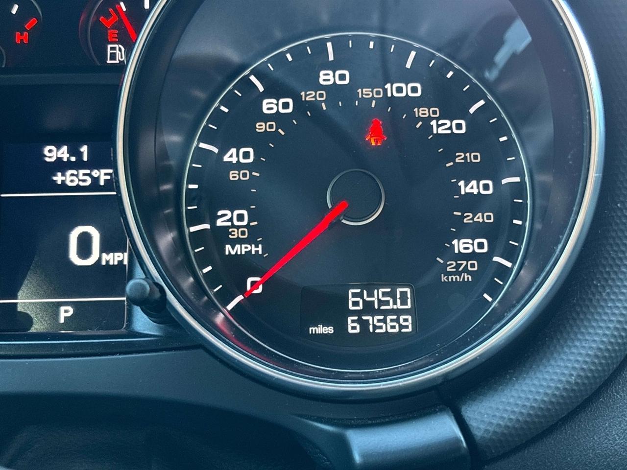 Audi TT 2dr Cpe S tronic quattro 2.0T Premium Plus 2012