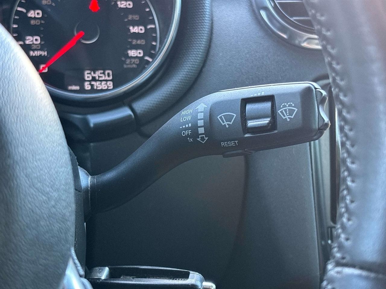 Audi TT 2dr Cpe S tronic quattro 2.0T Premium Plus 2012