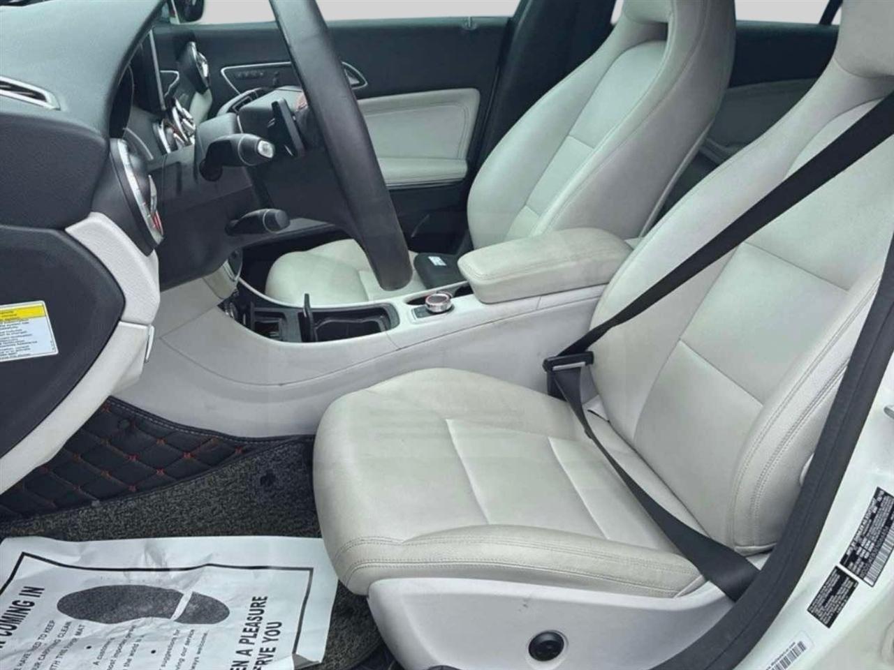Mercedes-Benz CLA-Class 4dr Sdn CLA 250 FWD 2014