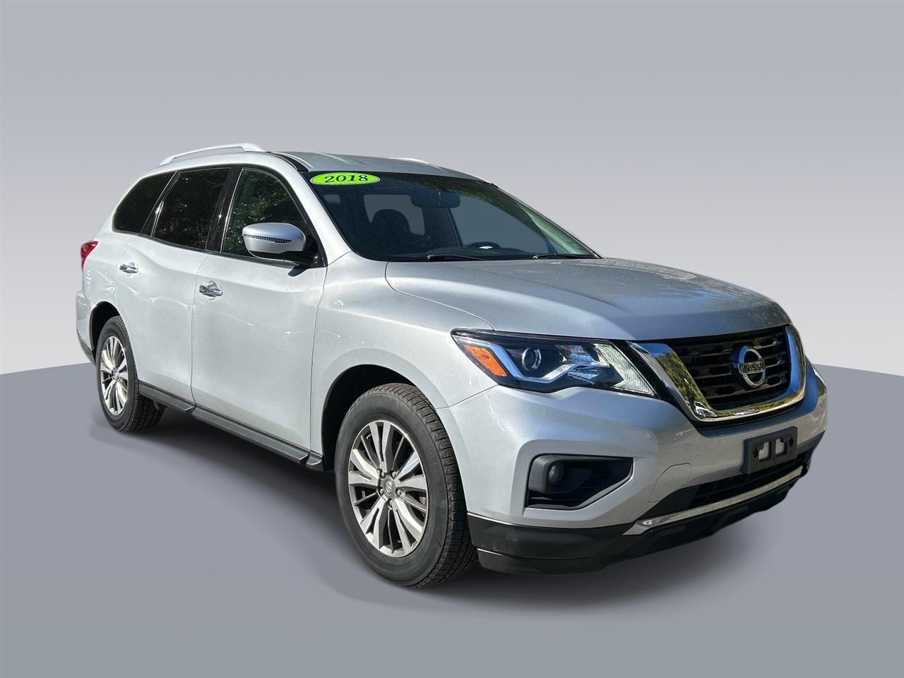 Nissan Pathfinder 4x4 SV 2018