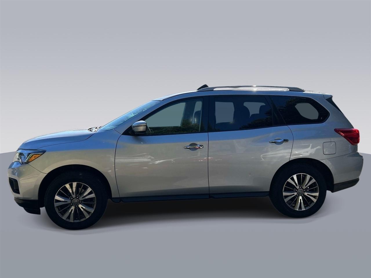 Nissan Pathfinder 4x4 SV 2018