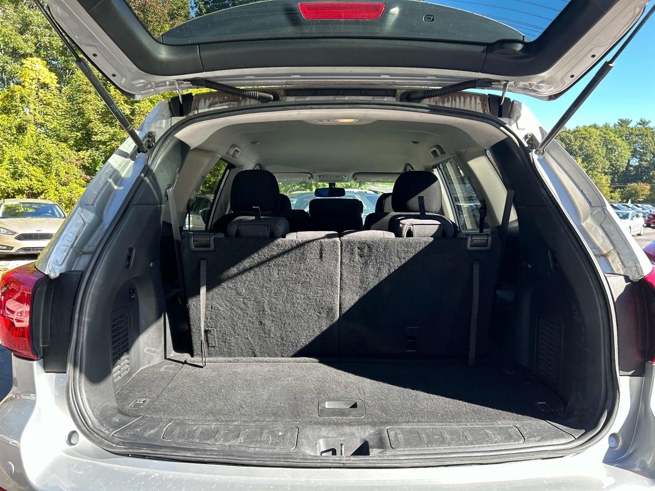 Nissan Pathfinder 4x4 SV 2018
