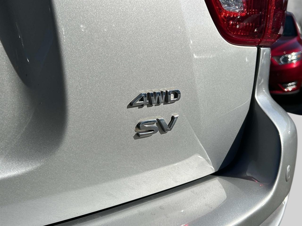 Nissan Pathfinder 4x4 SV 2018