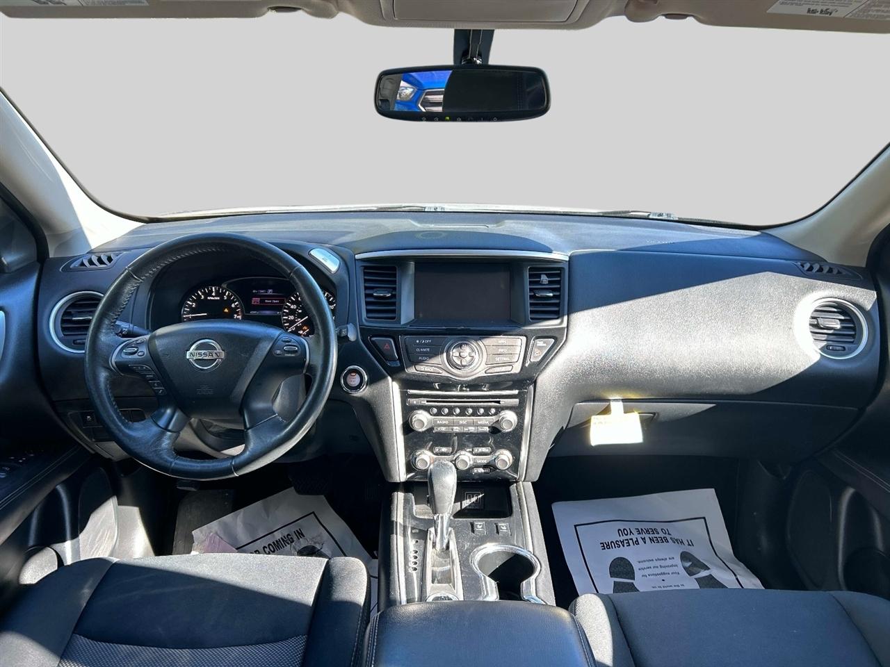 Nissan Pathfinder 4x4 SV 2018
