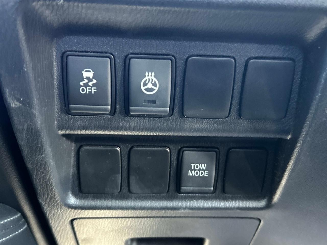 Nissan Pathfinder 4x4 SV 2018