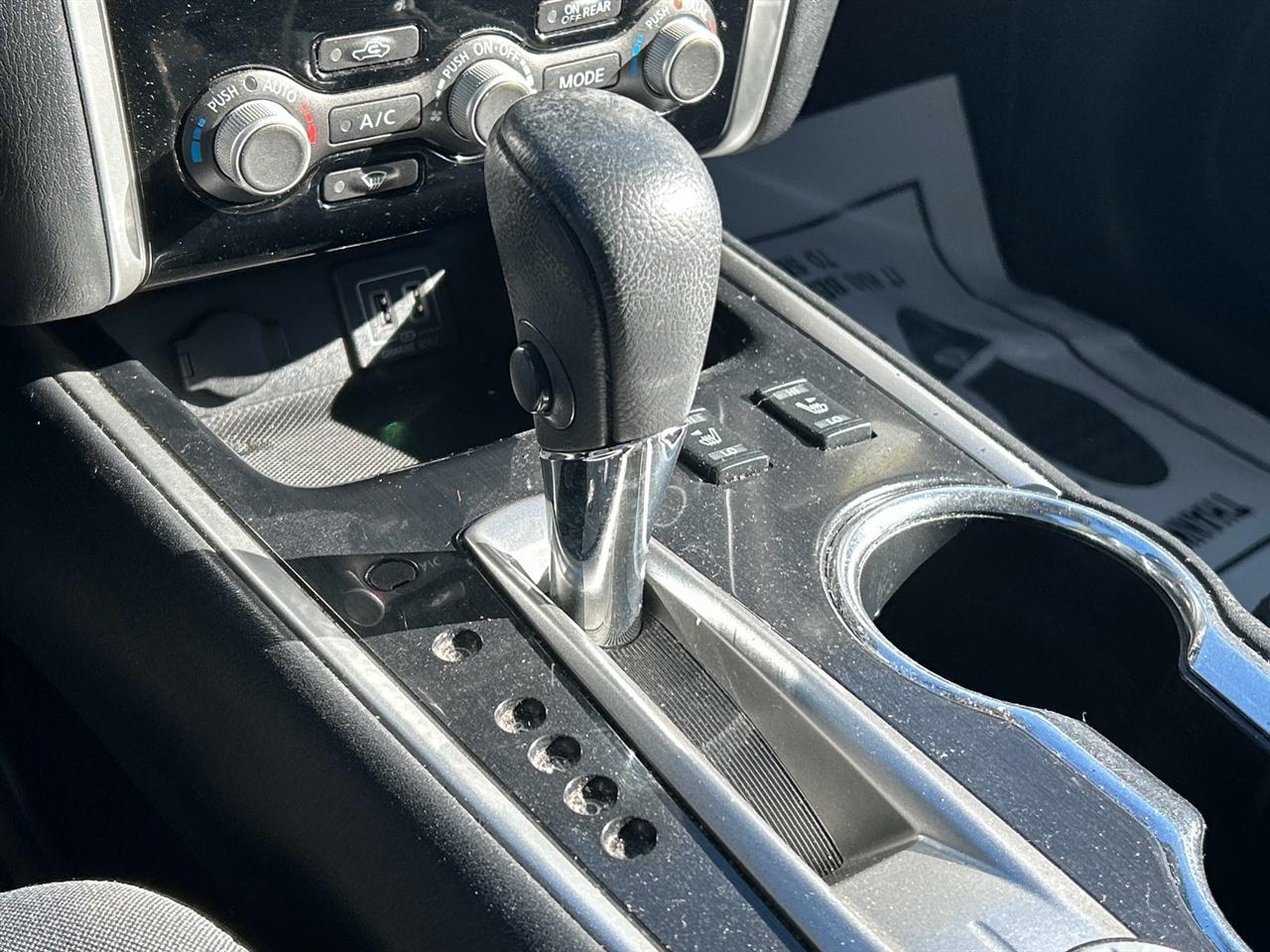 Nissan Pathfinder 4x4 SV 2018