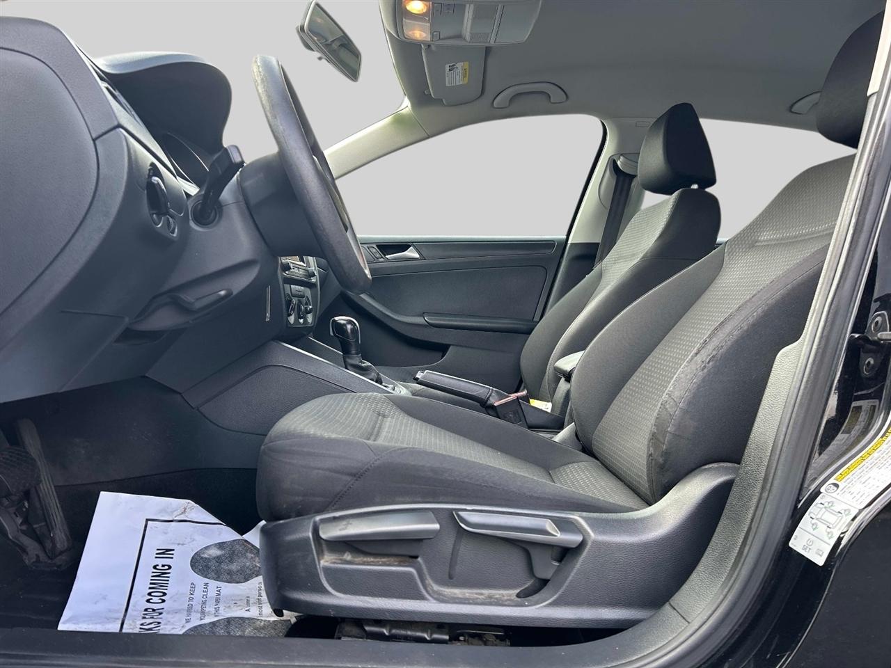 Volkswagen Jetta Sedan 4dr Auto 1.4T S 2016