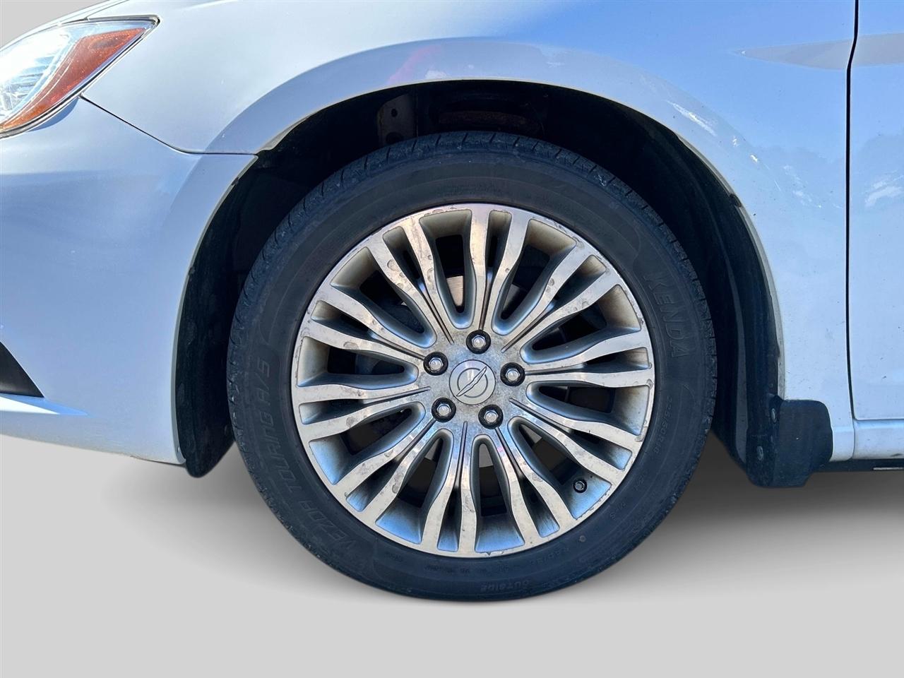 Chrysler 200 2dr Conv Limited 2013