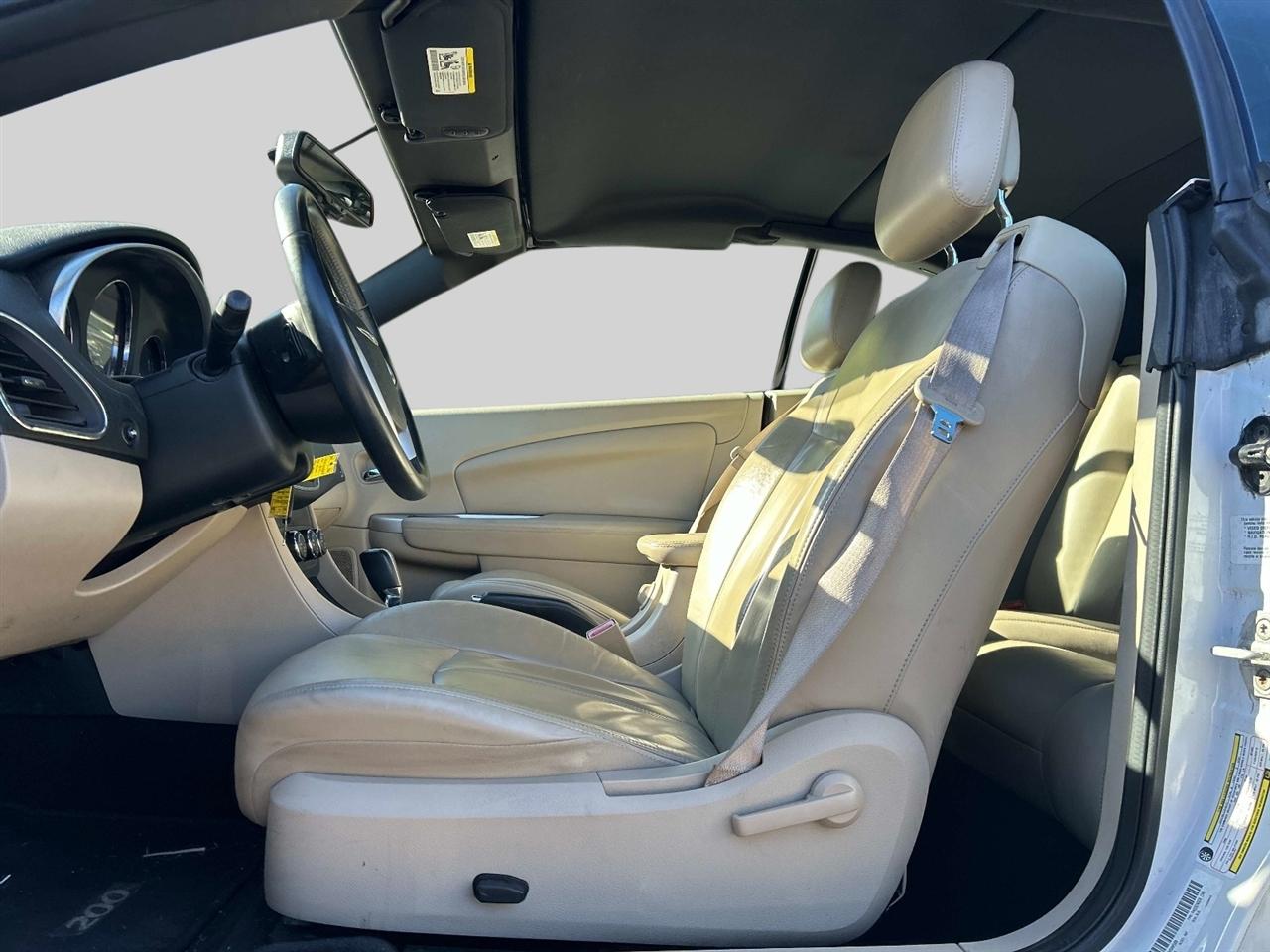 Chrysler 200 2dr Conv Limited 2013