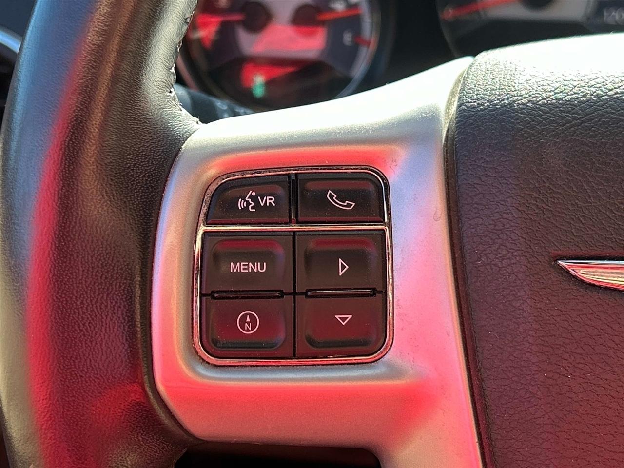 Chrysler 200 2dr Conv Limited 2013