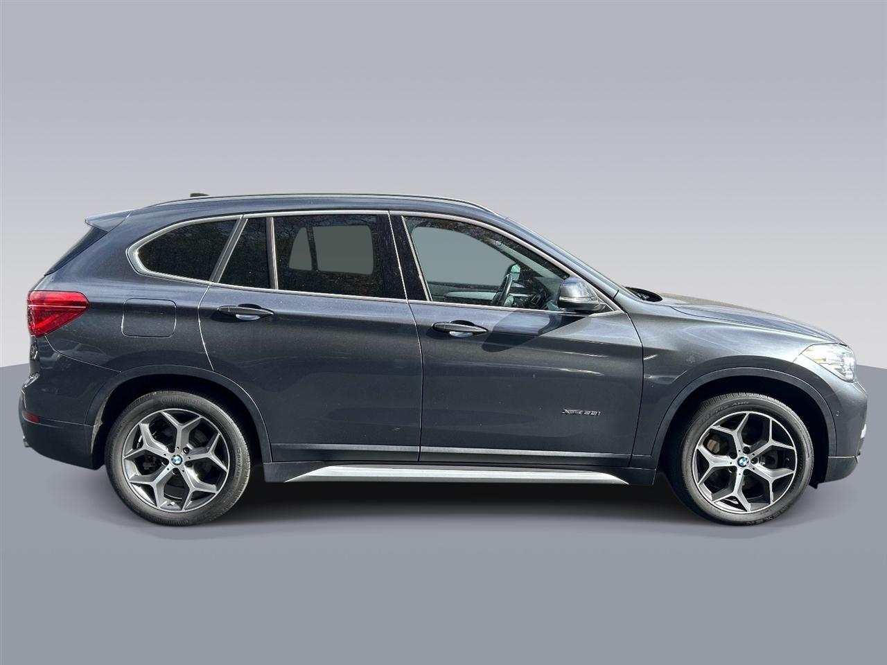 BMW X1 xDrive28i Sports Activity Vehicle 2017