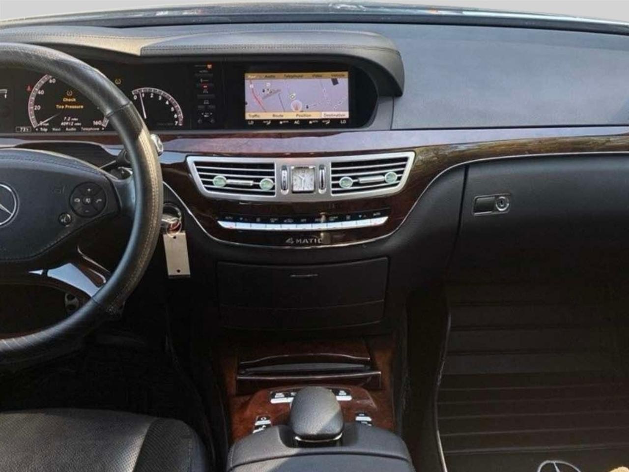 Mercedes-Benz S-Class 4dr Sdn S 550 4MATIC 2013