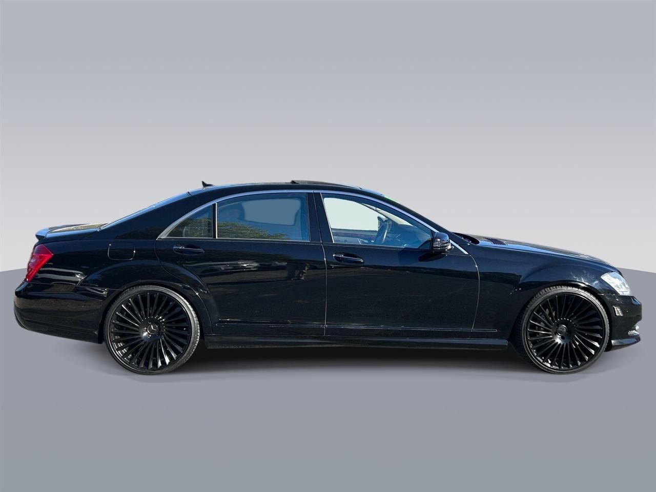 Mercedes-Benz S-Class 4dr Sdn S 550 4MATIC 2013