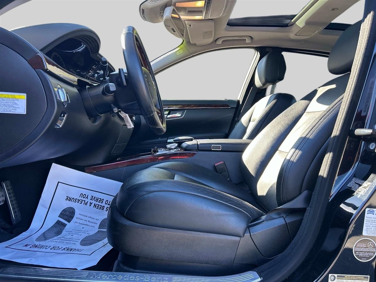 Mercedes-Benz S-Class 4dr Sdn S 550 4MATIC 2013