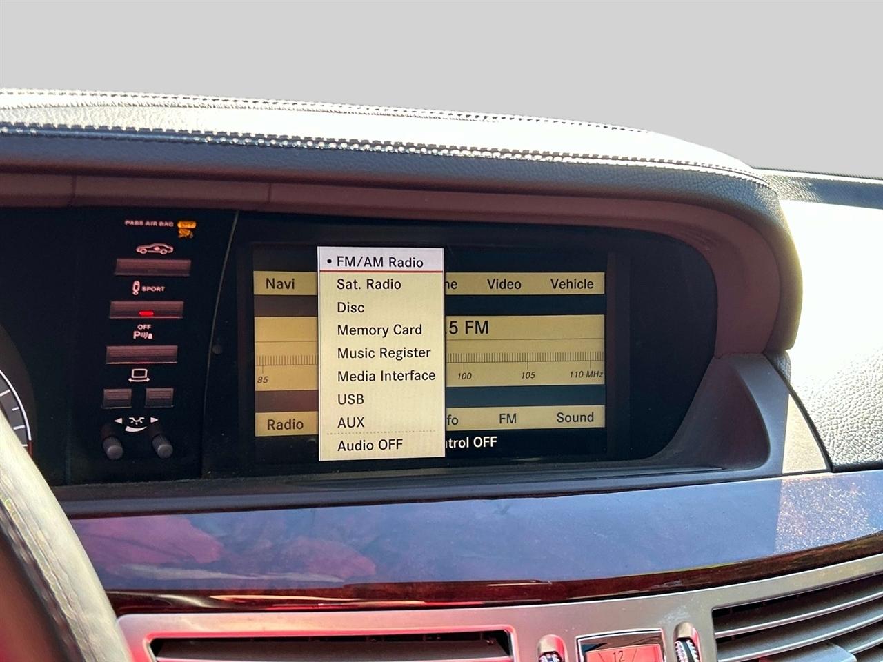 Mercedes-Benz S-Class 4dr Sdn S 550 4MATIC 2013