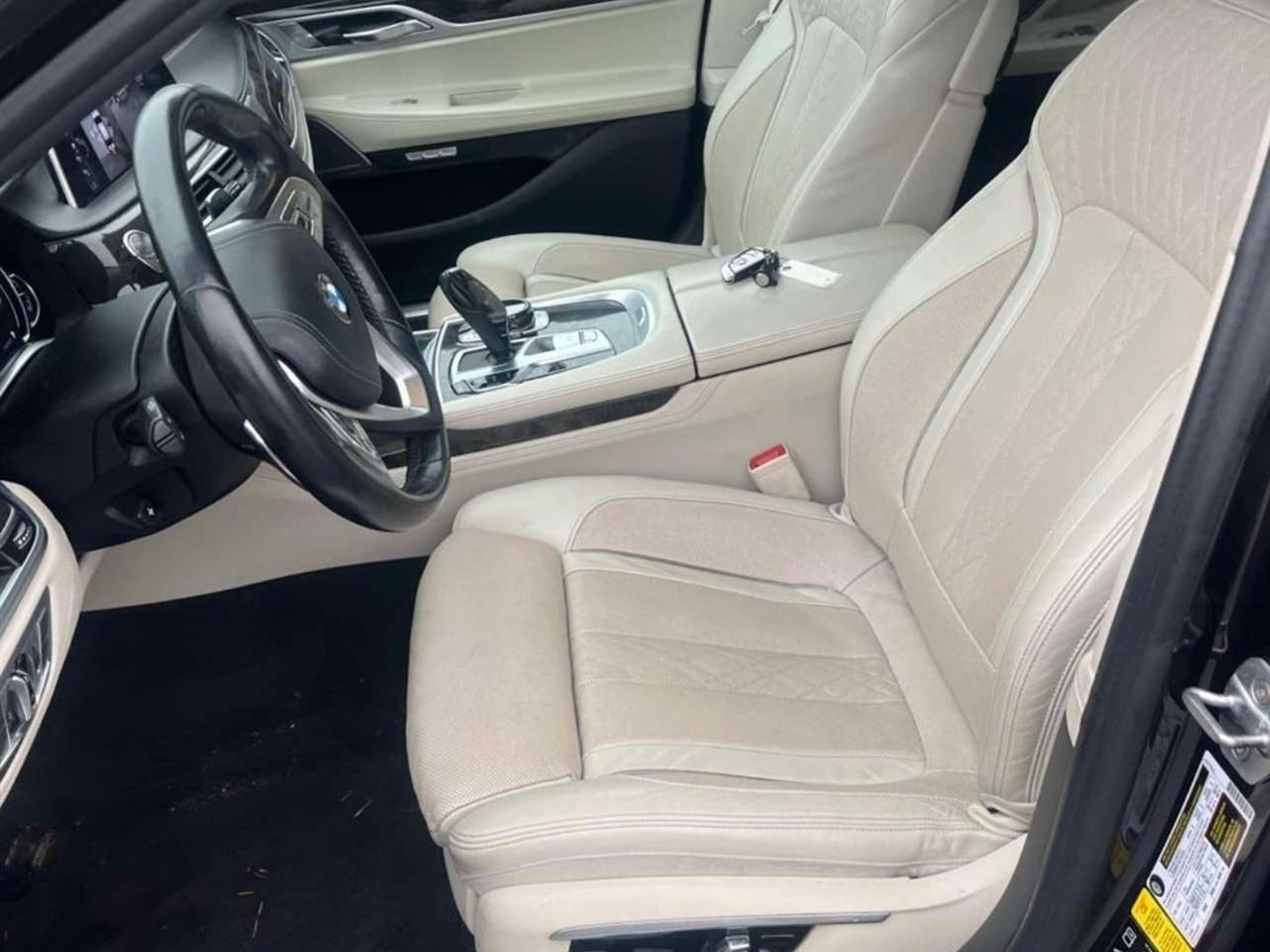 BMW 7 Series 740i xDrive Sedan 2017