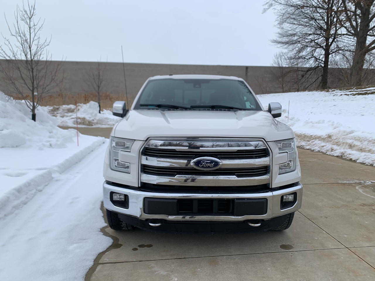 Ford F-150 Lariat SuperCrew 5.5-ft. Bed 4WD 2016